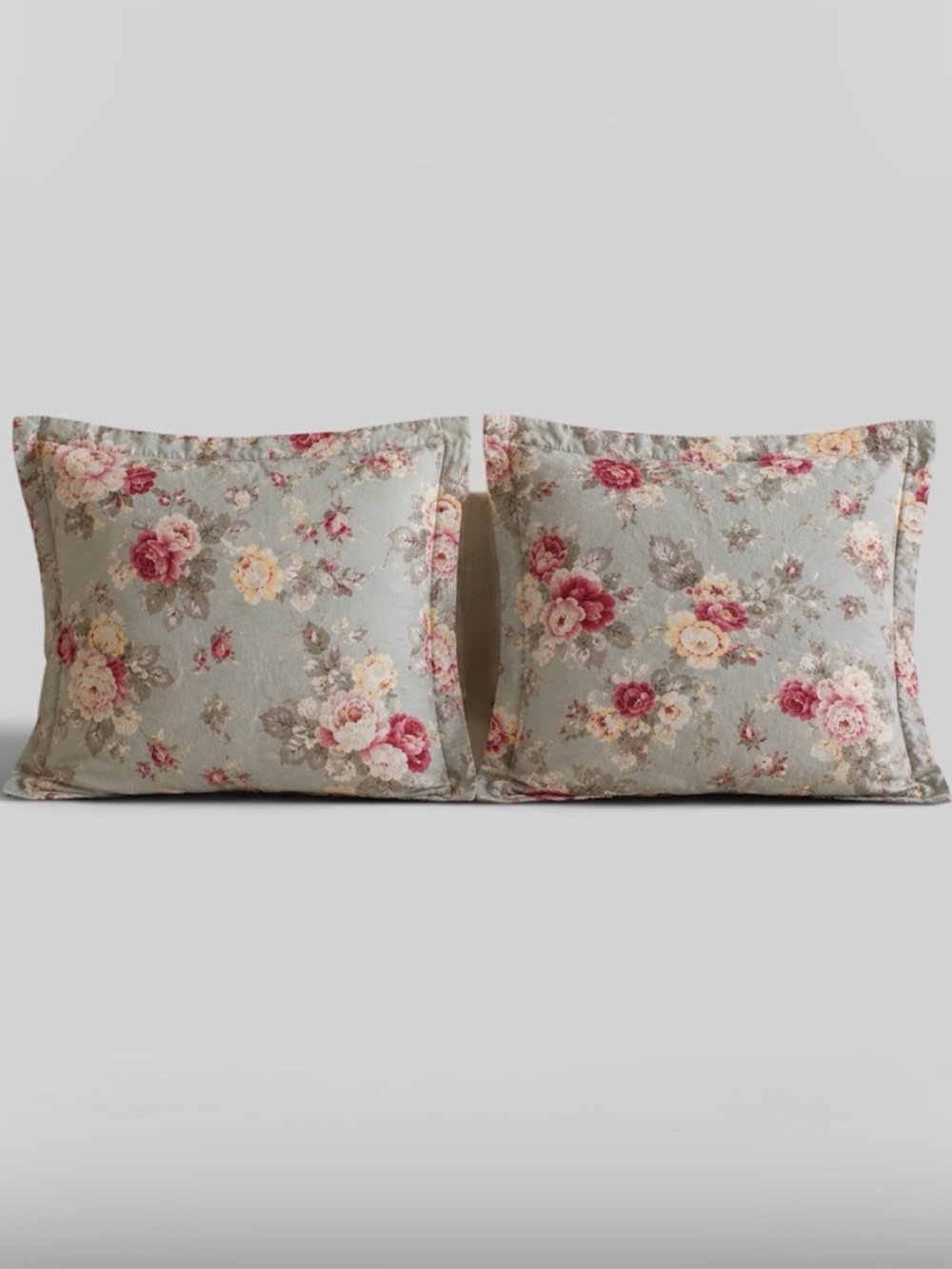 Pottery Barn Cottage Floral Standard Pillow Shams (set of 2) - Picture 2 of 8